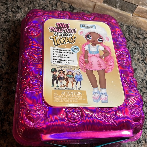 Na!Na!Na surprise teens Lila Lamb NIB - Picture 4 of 8